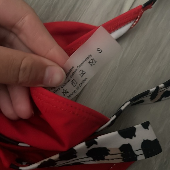 shein baiting suit size small, only worn once, no padding in. - Picture 2 of 2